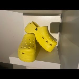 Yellow crocs. Never warn
